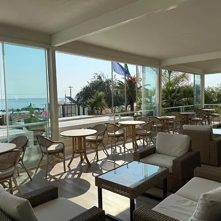 Costa Otel 3*