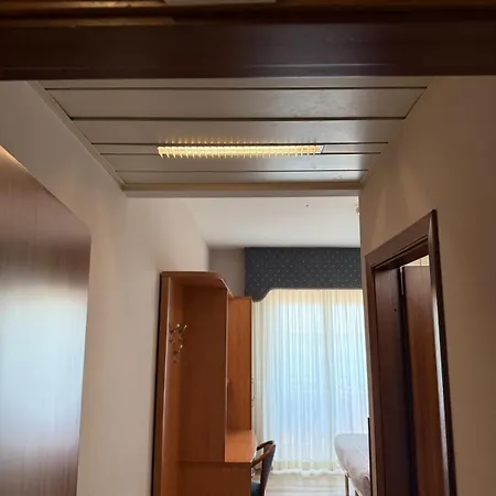 Costa 3*