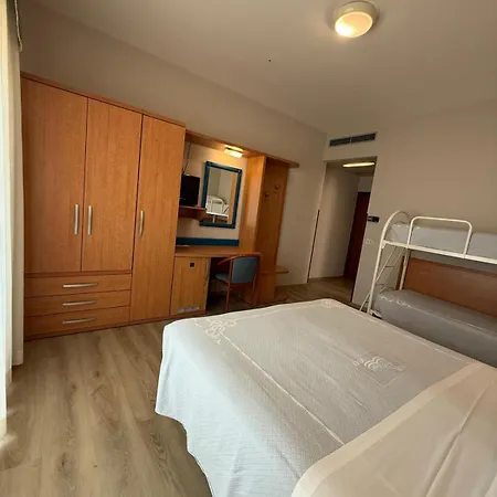 Costa 3* פינטו